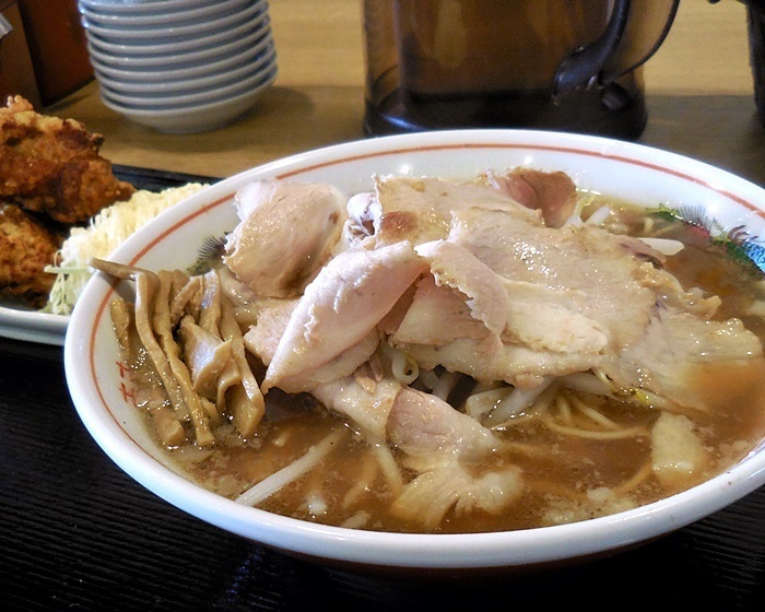 らーめん 与七 南草津店 At 滋賀県草津市野路4 2 7 Slurped The Noodles On The Lakeside